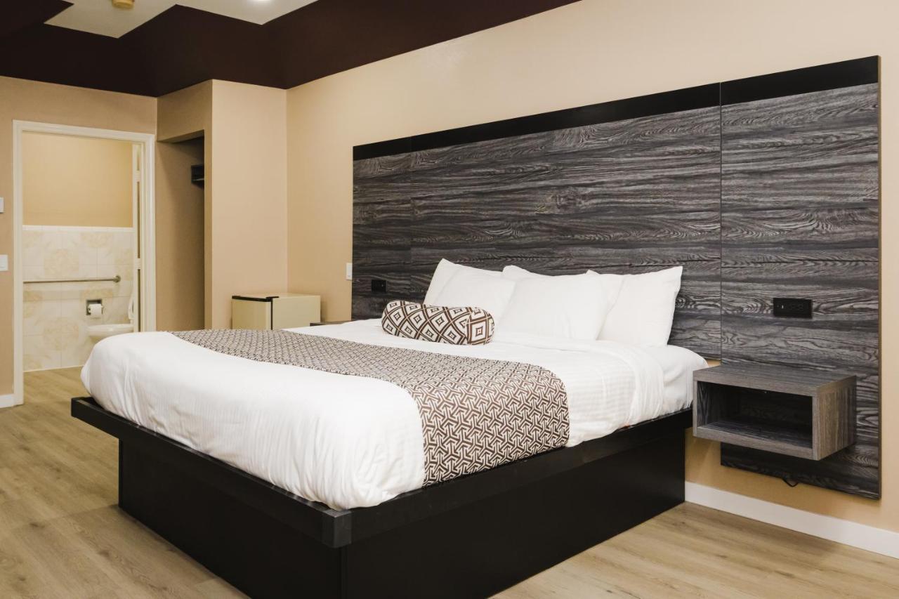 Sapphire Inn & Suites Channelview Buitenkant foto