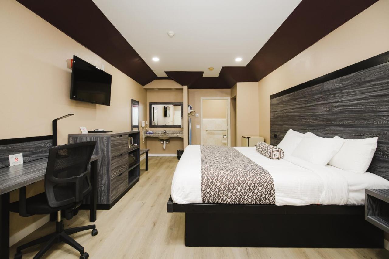 Sapphire Inn & Suites Channelview Buitenkant foto