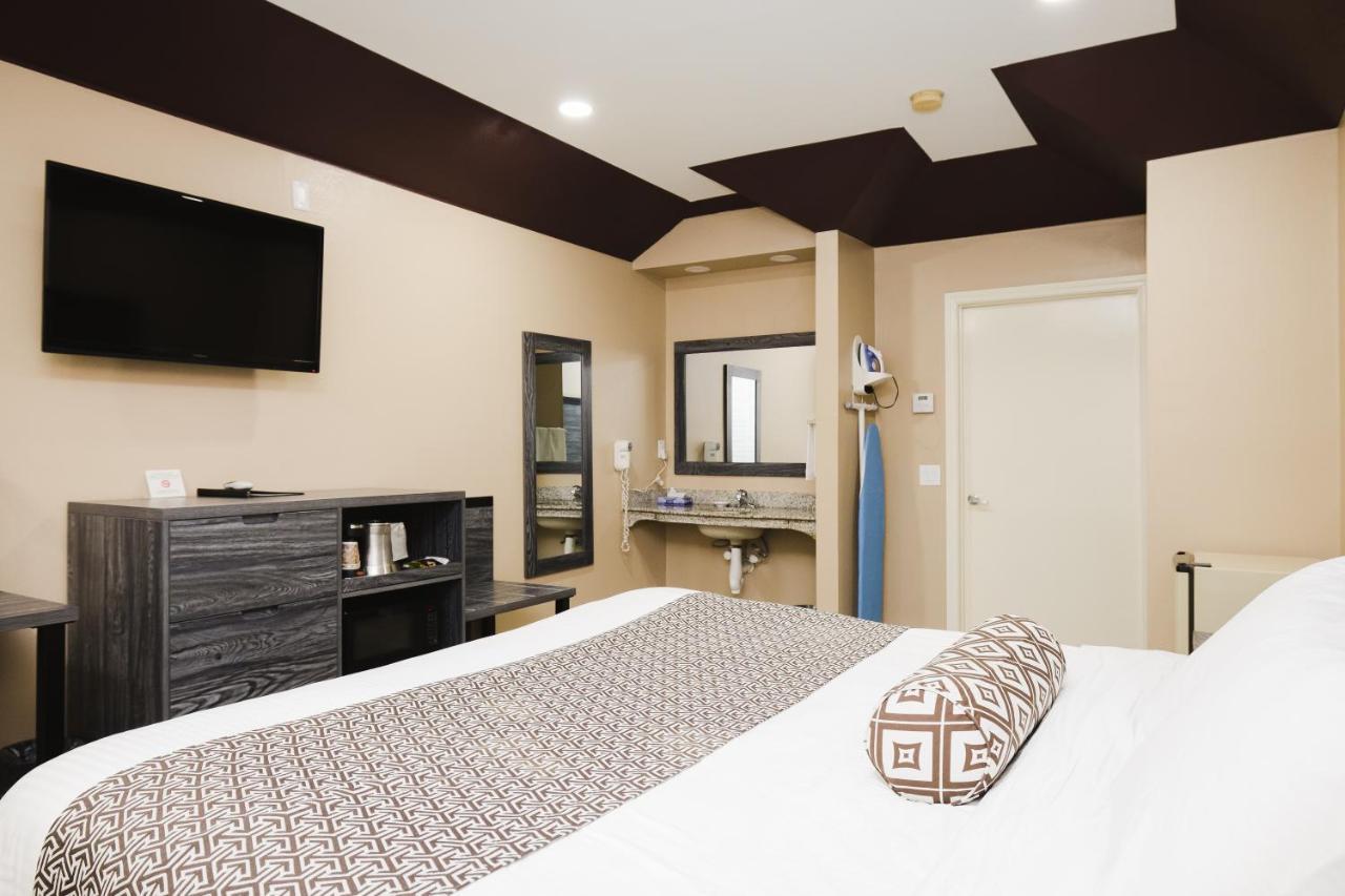 Sapphire Inn & Suites Channelview Buitenkant foto