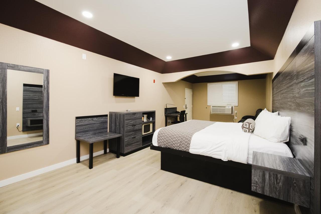 Sapphire Inn & Suites Channelview Buitenkant foto
