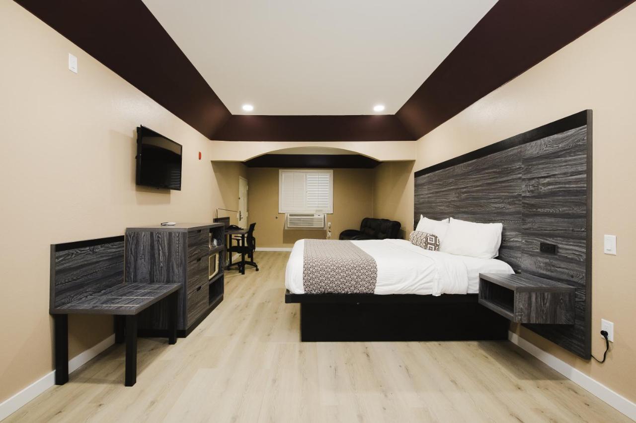 Sapphire Inn & Suites Channelview Buitenkant foto