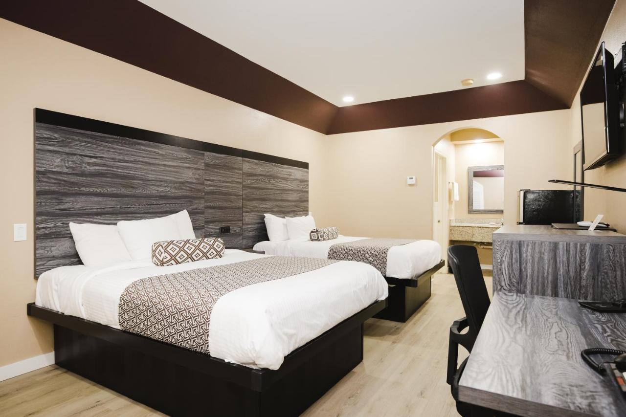 Sapphire Inn & Suites Channelview Buitenkant foto