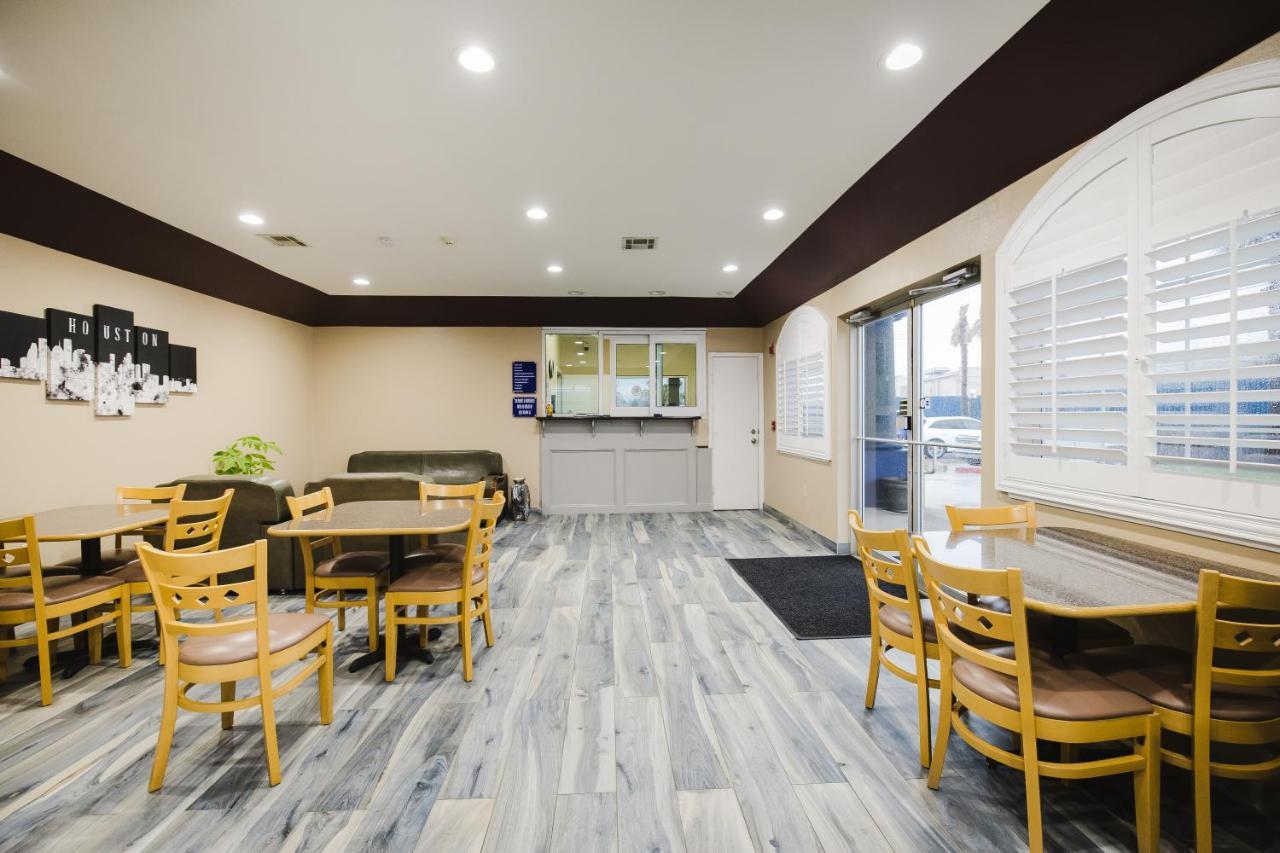 Sapphire Inn & Suites Channelview Buitenkant foto